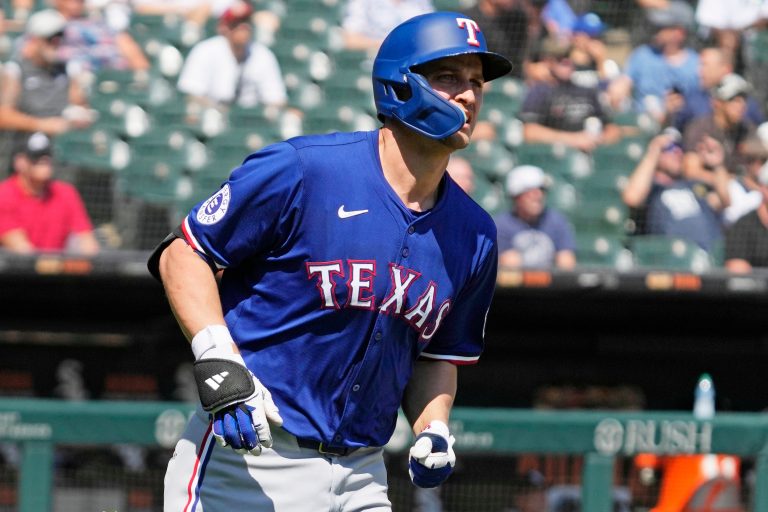 What will the Texas Rangers do with Corey Seager this offseason?